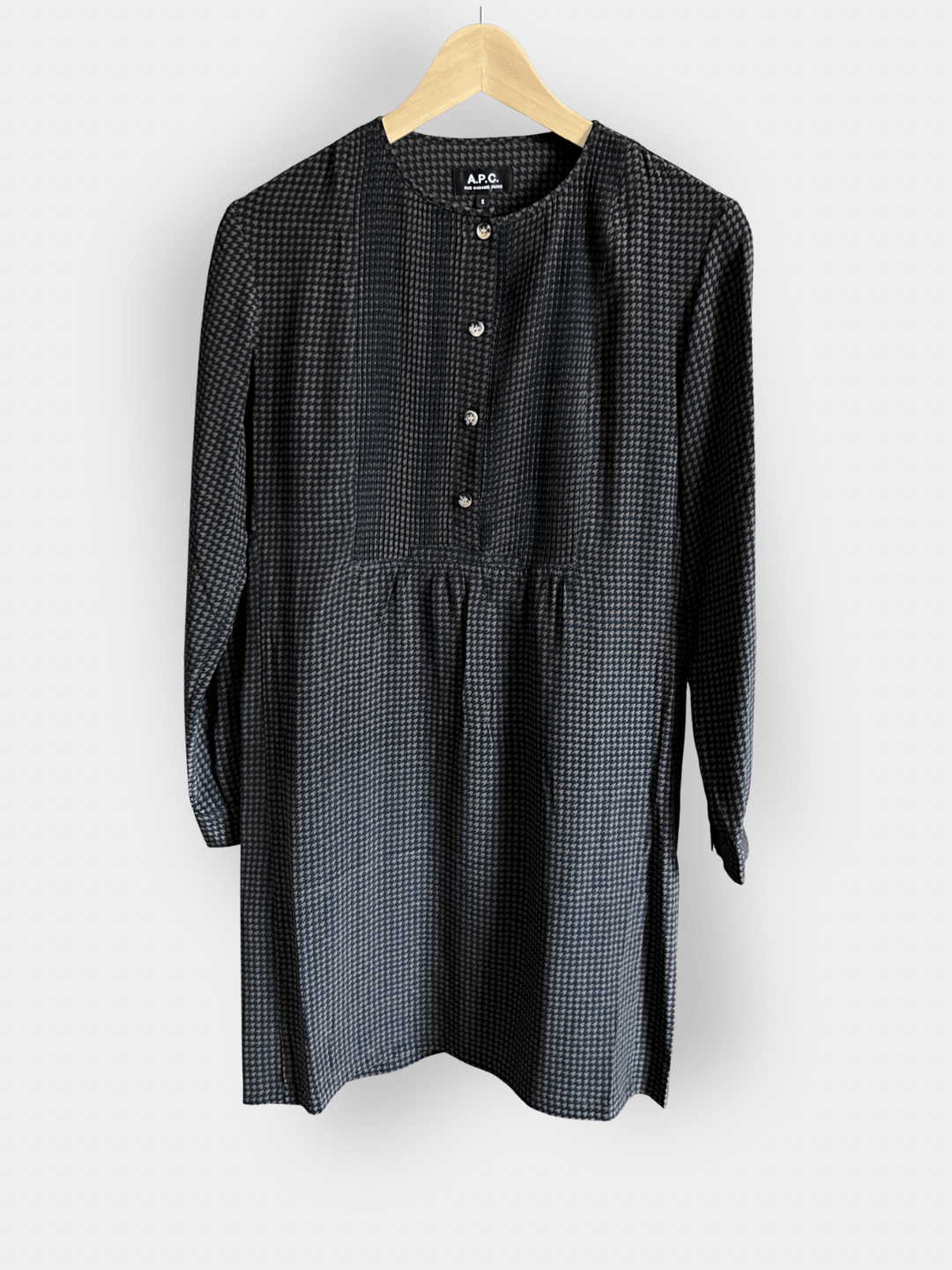 Preloved A.P.C. silkkimekko, musta - ruskea, koko S Siloa Secondhand – huollettu ja kuntotarkastettu