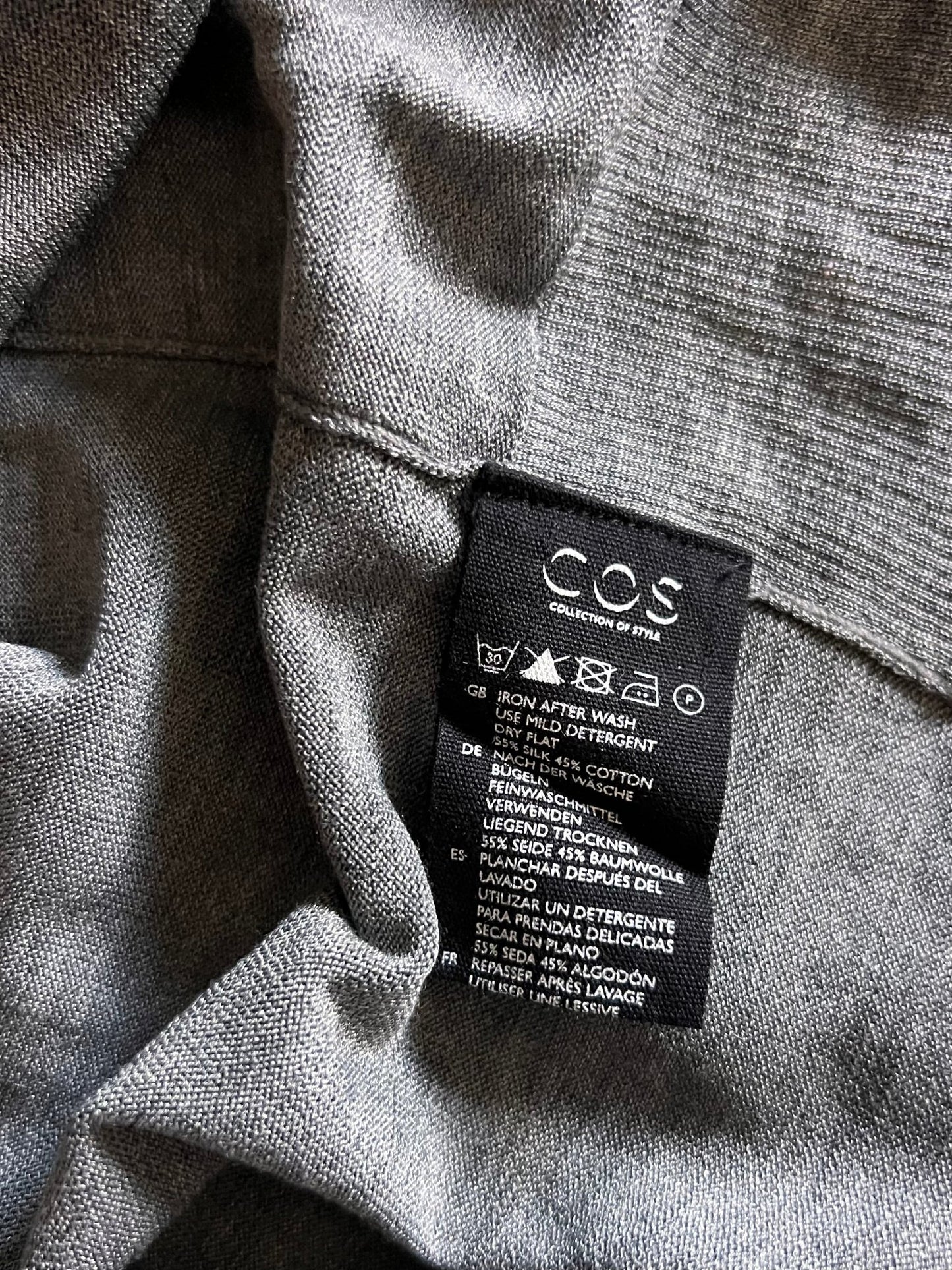 Preloved COS 55 % silkki - 45 % puuvilla, harmaa liivi, koko S Siloa Secondhand – huollettu ja kuntotarkastettu