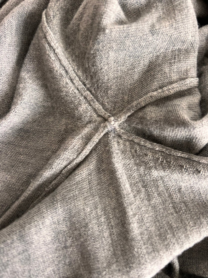 Preloved Filippa K 100 % merinovilla neulepaita, harmaa, koko M Siloa Secondhand – huollettu ja kuntotarkastettu