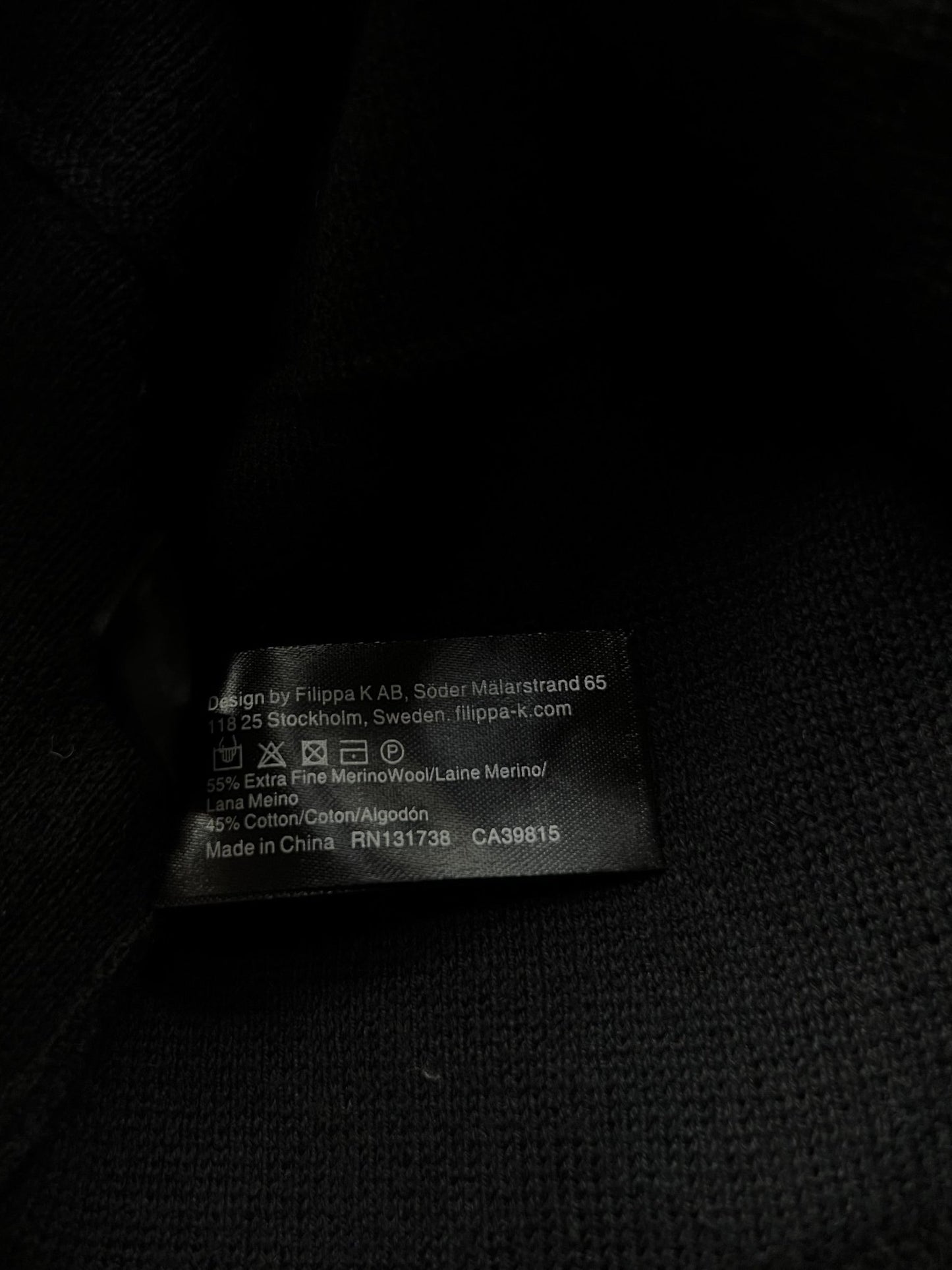 Preloved Filippa K merino-puuvilla neuletakki, musta, S Siloa Secondhand – huollettu ja kuntotarkastettu