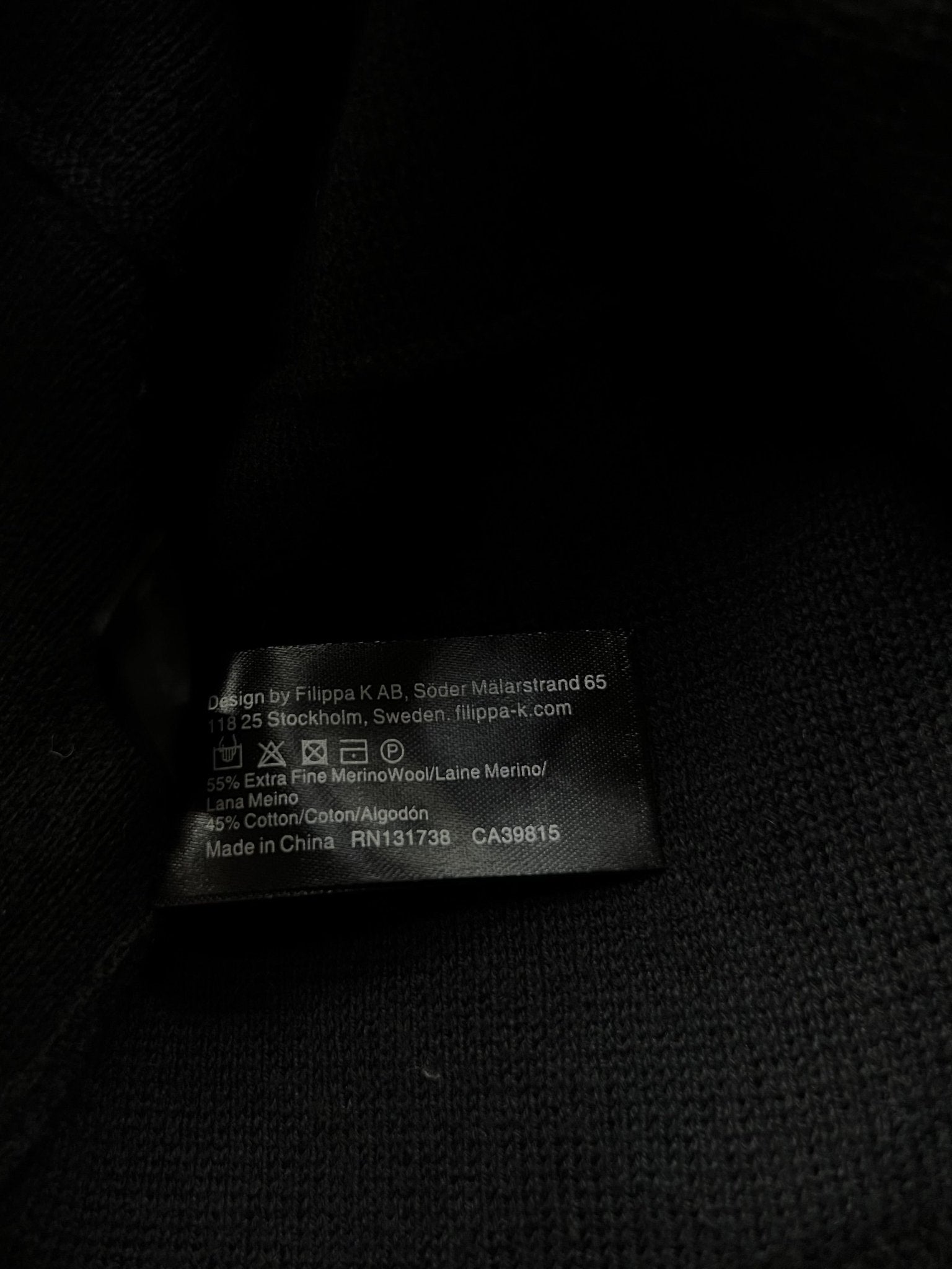 Preloved Filippa K merino-puuvilla neuletakki, musta, S Siloa Secondhand – huollettu ja kuntotarkastettu