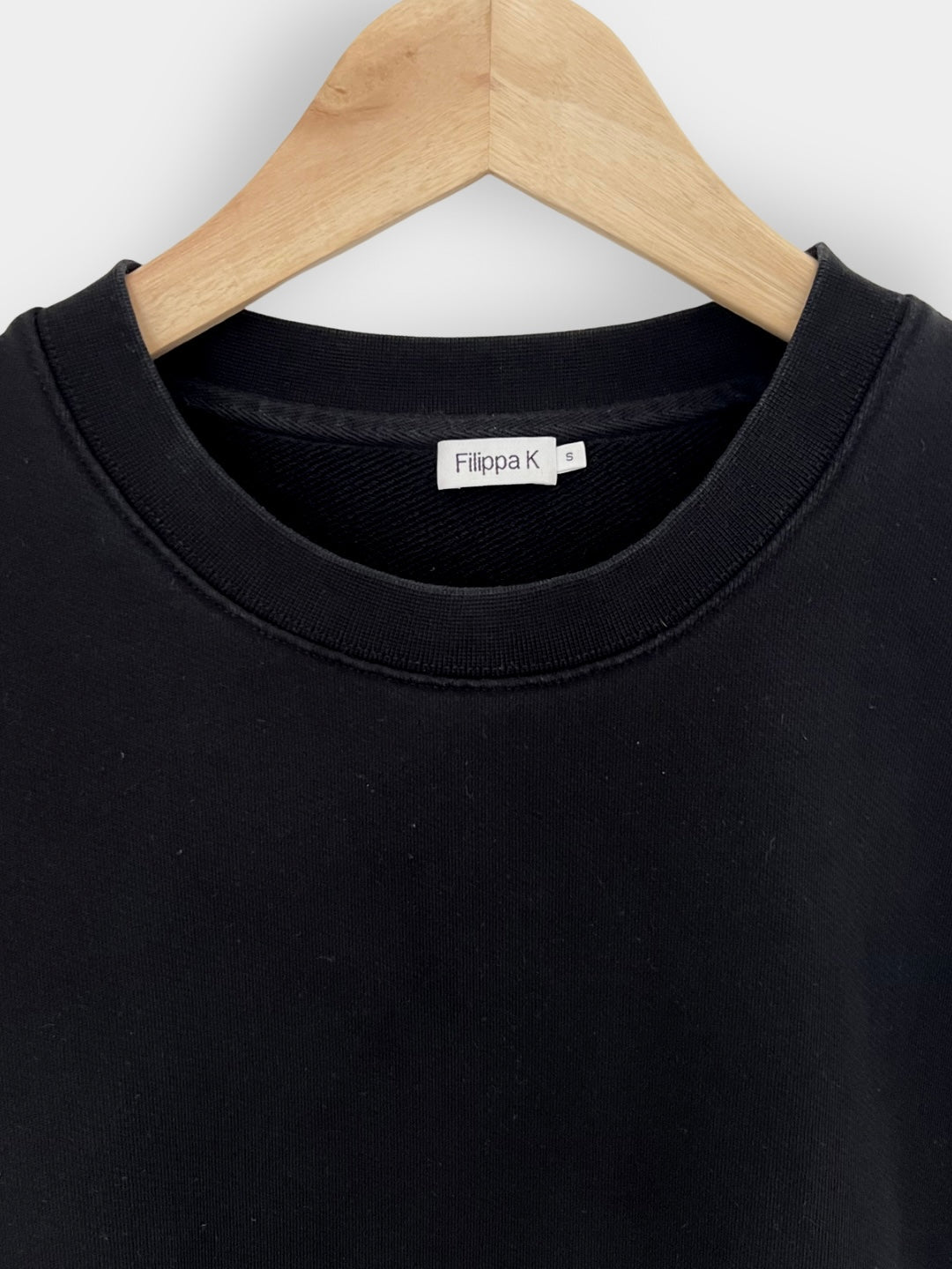 Preloved Filippa K puuvilla collegepusero, musta, S Siloa Secondhand – huollettu ja kuntotarkastettu