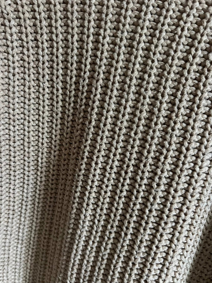 Preloved GAP 100% puuvilla neulepusero, beige, koko M Siloa Secondhand – huollettu ja kuntotarkastettu