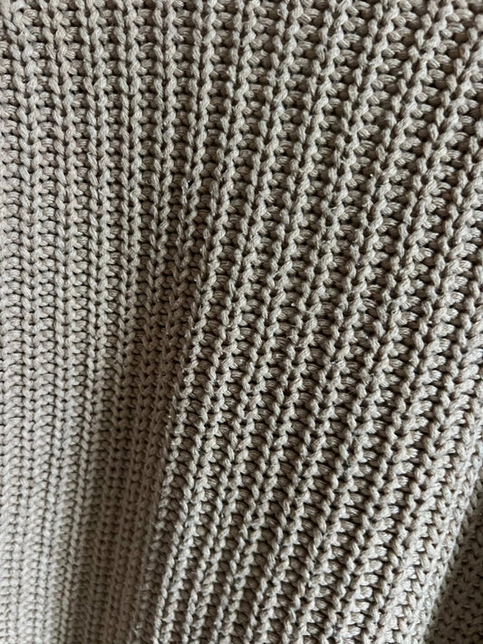 Preloved GAP 100% puuvilla neulepusero, beige, koko M Siloa Secondhand – huollettu ja kuntotarkastettu