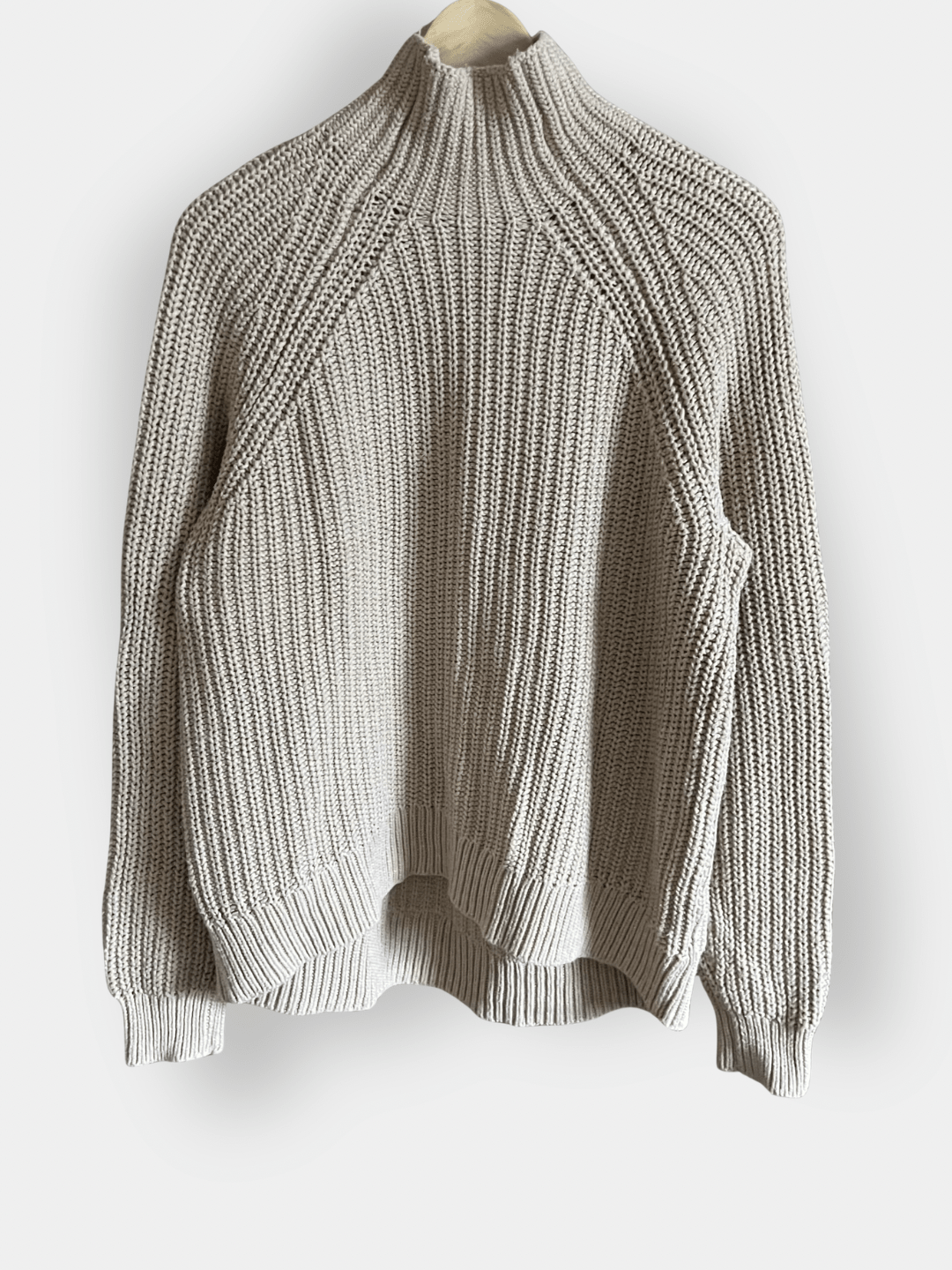 Preloved GAP puuvilla neulepusero, beige, koko M Siloa Secondhand – huollettu ja kuntotarkastettu