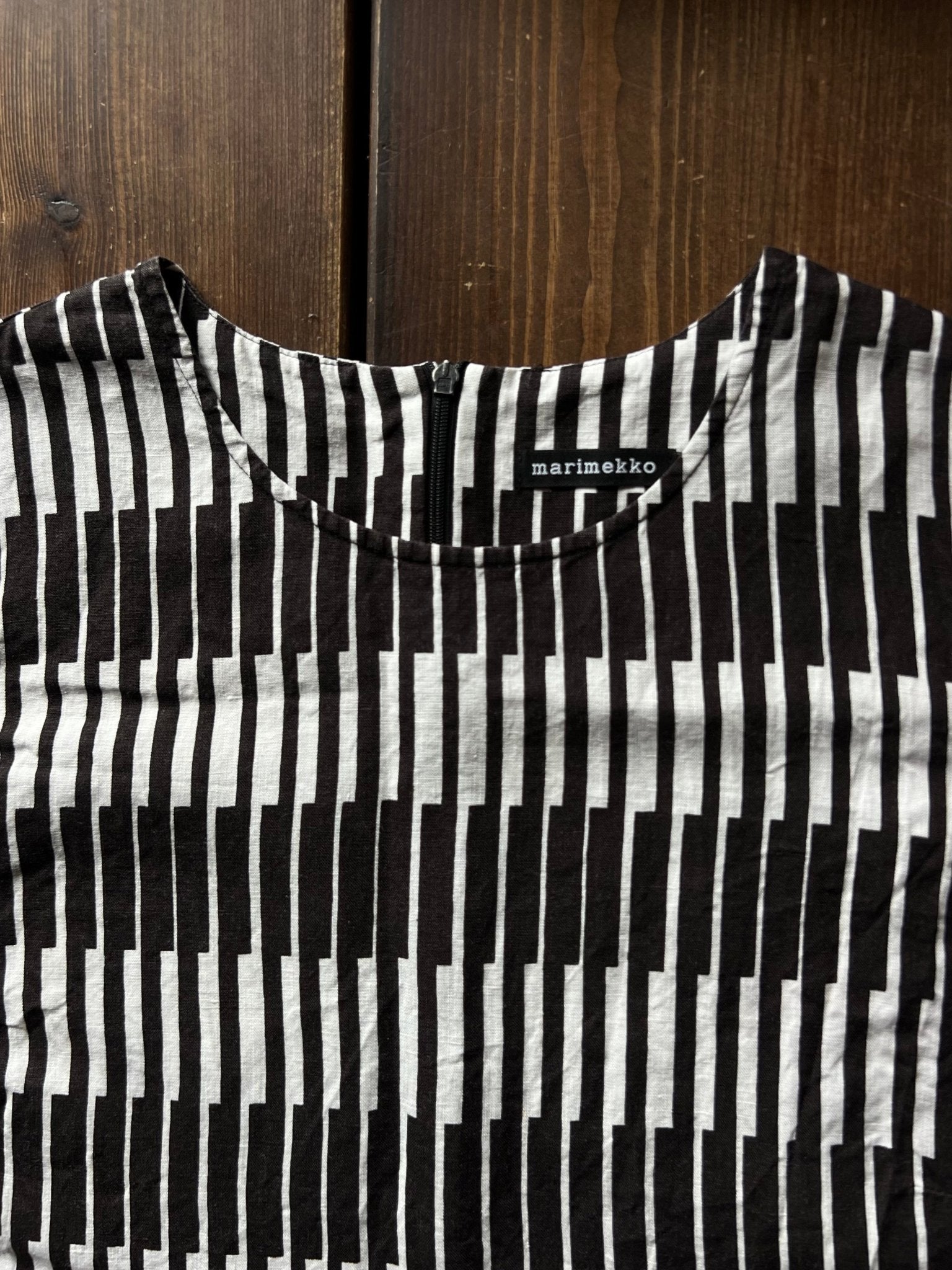 Preloved Marimekko pellavatunika, musta-valkoinen, M Siloa Secondhand – huollettu ja kuntotarkastettu