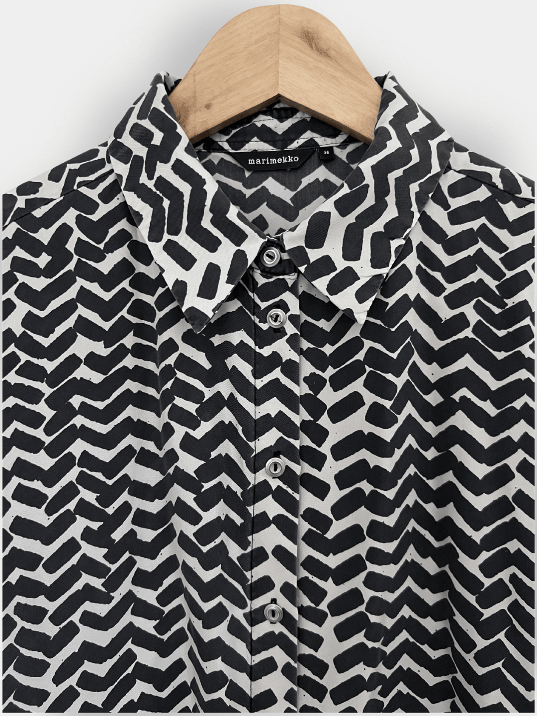 Preloved Marimekko silkkipaita, luonnonvalkoinen/musta, S Siloa Secondhand – huollettu ja kuntotarkastettu