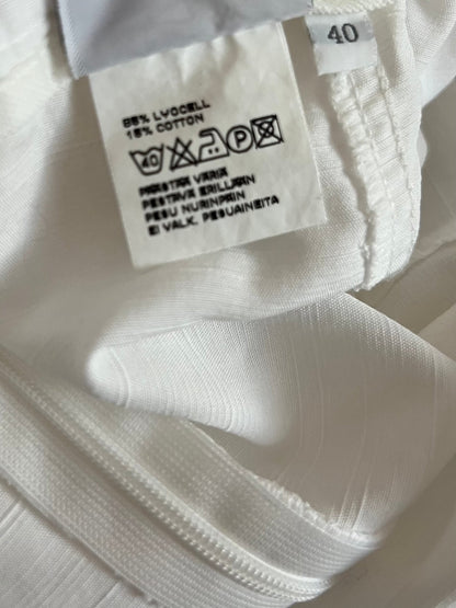 Preloved Voglia lyocell/puuvillahame, valkoinen, koko 40 Siloa Secondhand – huollettu ja kuntotarkastettu